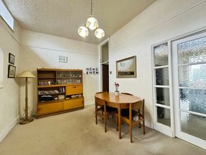 Dining Room- click for photo gallery
